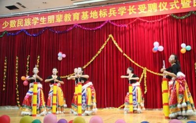 朋辈教育在文化艺术交流活动组织中的实践与价值